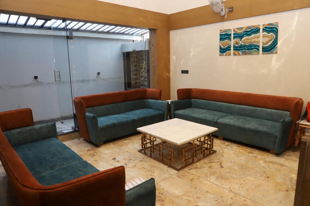 Hotel Florence Nānded Extérieur photo