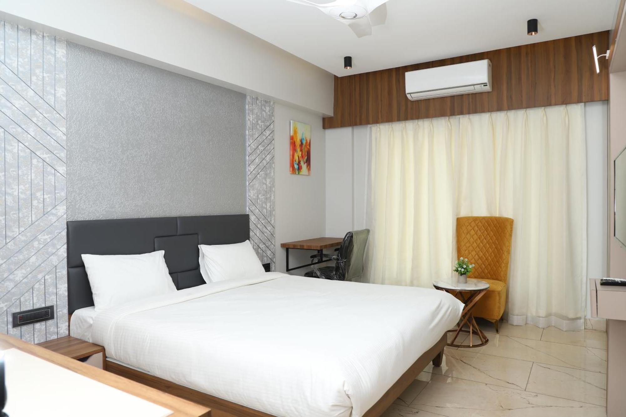 Hotel Florence Nānded Extérieur photo